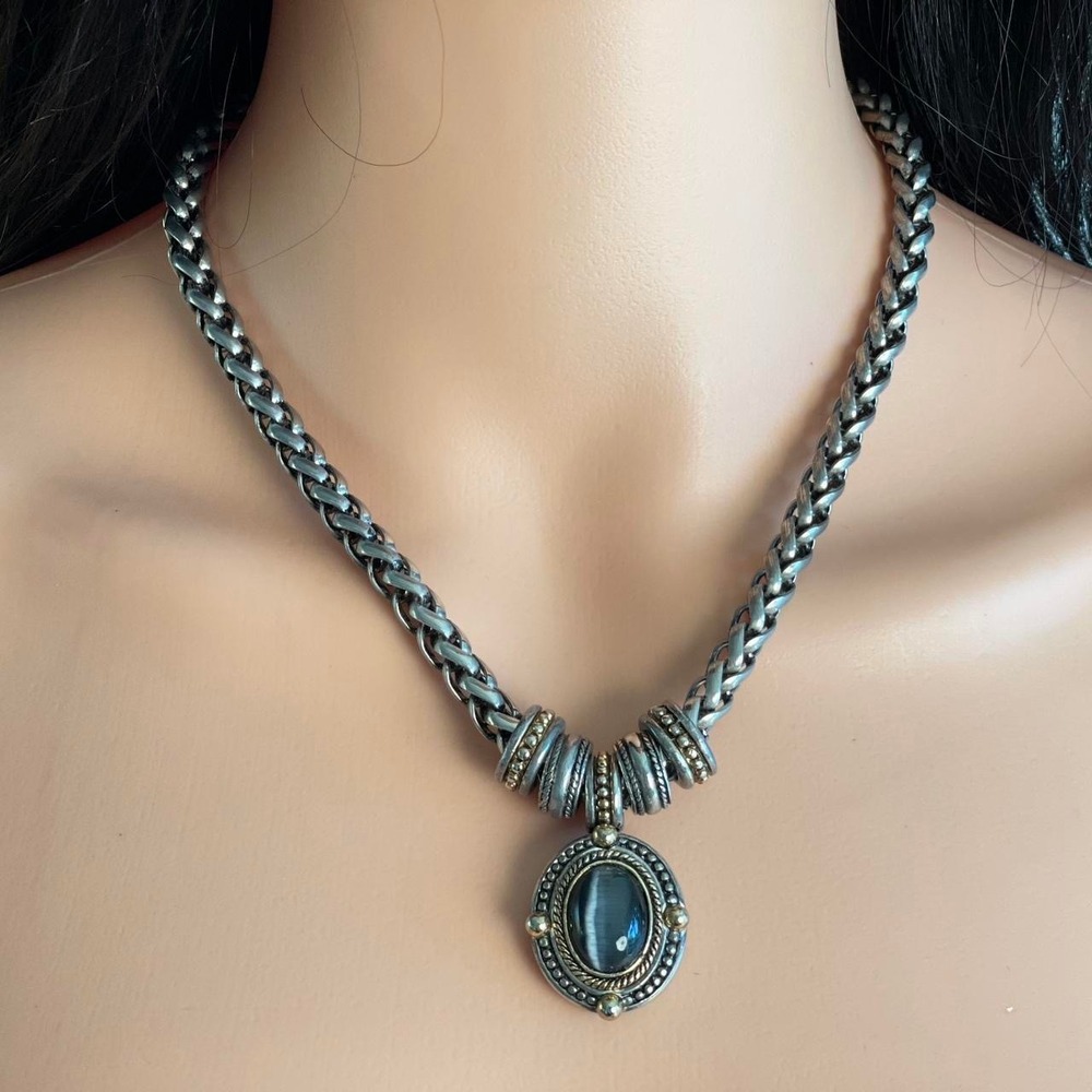 Vintage Style Silver Tone Braided Chain‎ Necklace with Oval Black Stone Pendant - Picture 3 of 7